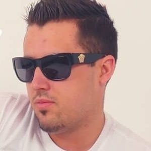 Meet your Posher, Cory